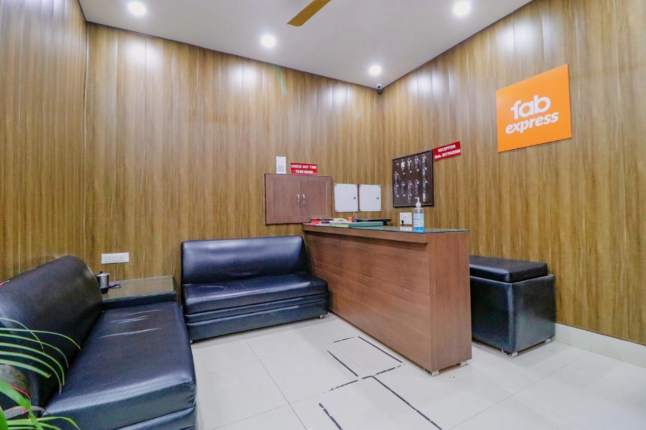 Fabexpress Kartikey Inn หริทวาร ภายนอก รูปภาพ